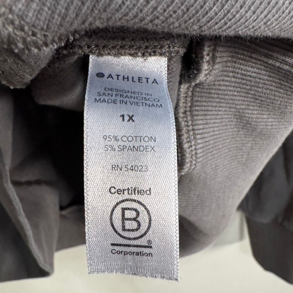 Athleta women’s distressed cropped green/gray crew neck sweatshirt size 1X - Picture 5 of 6